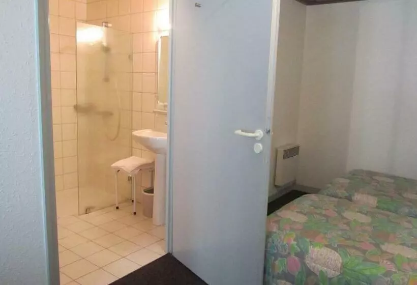 Hotelli Auberge De L Arzon