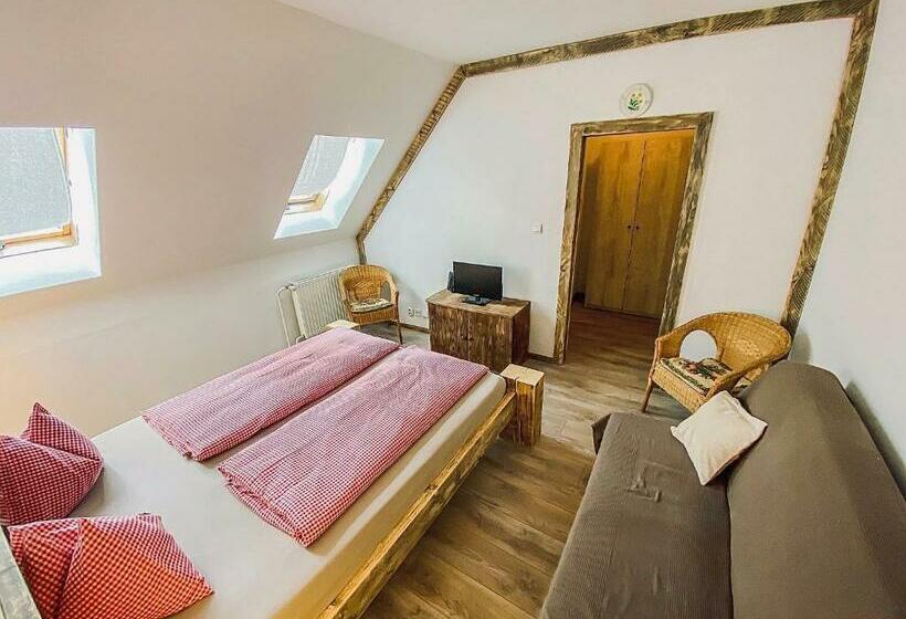 بنسيون Gazdovský Dvor B&b S Mini Wellness