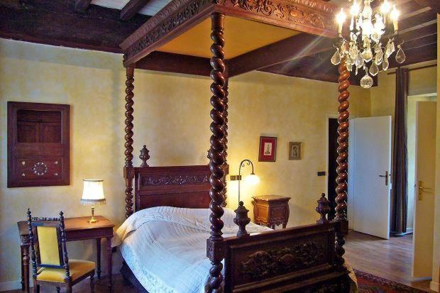 بنسيون Manoir Du Tertre Au Coeur De La Forêt De Brocéliande