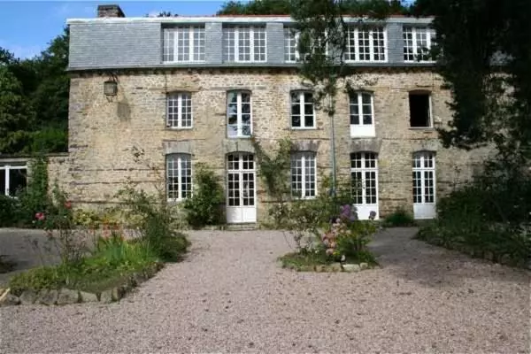 ペンション Manoir Du Tertre Au Coeur De La Forêt De Brocéliande
