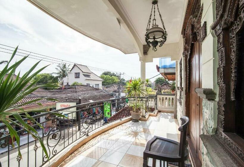 Panzió Lori Beach Inn