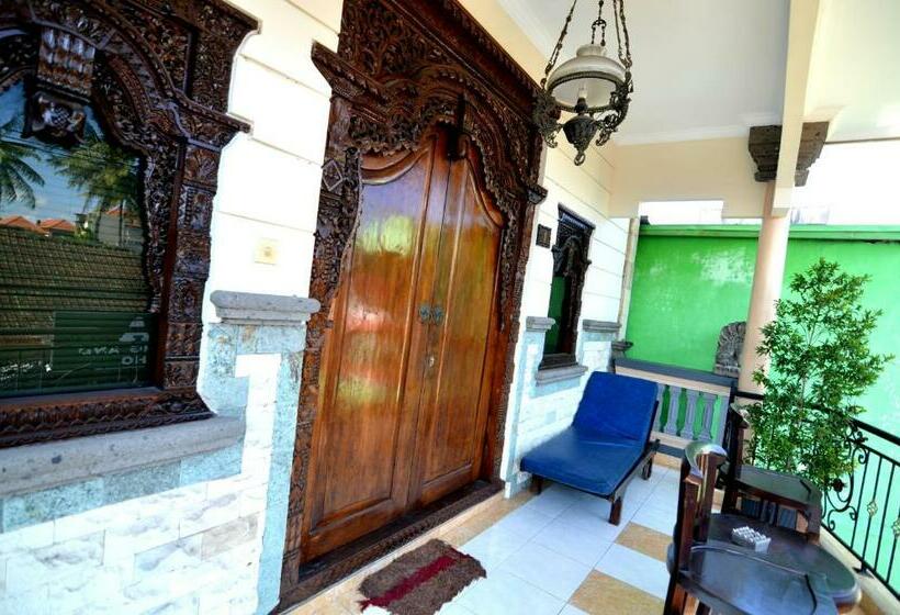 Panzió Lori Beach Inn