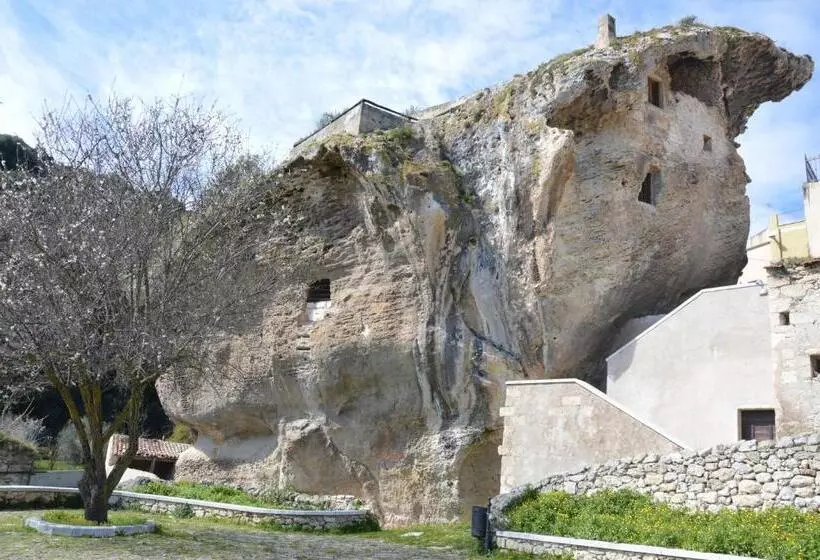 B&b Domus De Janas