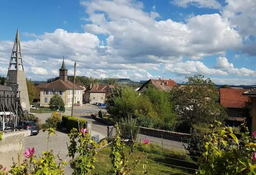 ベッドアンドブレックファースト Bnb Tuileries