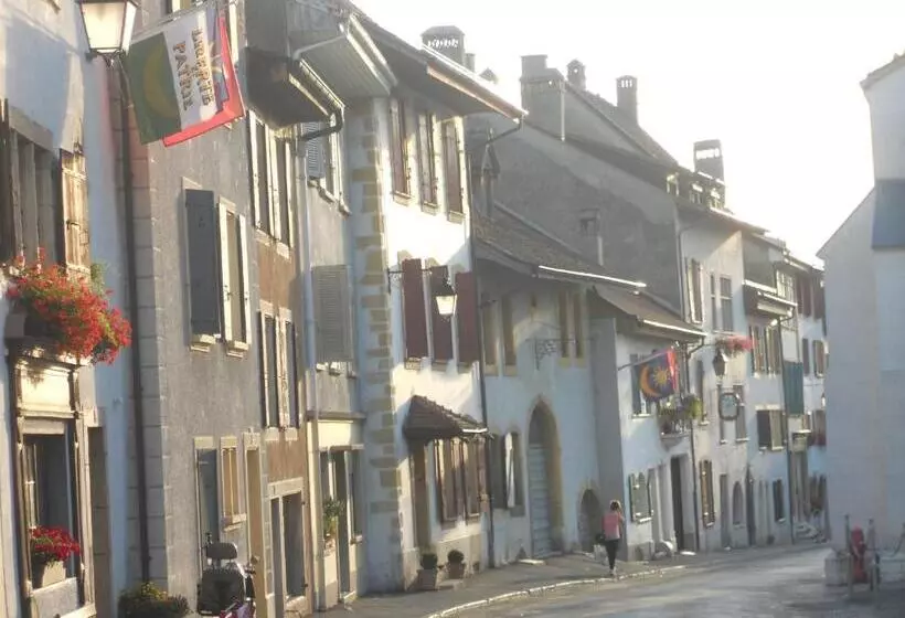 ベッドアンドブレックファースト Bnb Tuileries