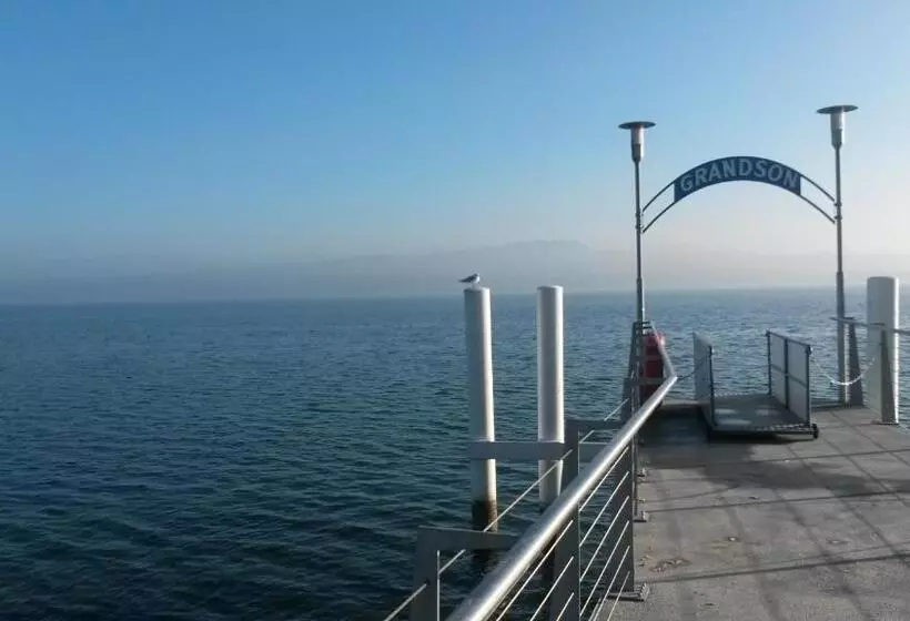 ベッドアンドブレックファースト Bnb Tuileries