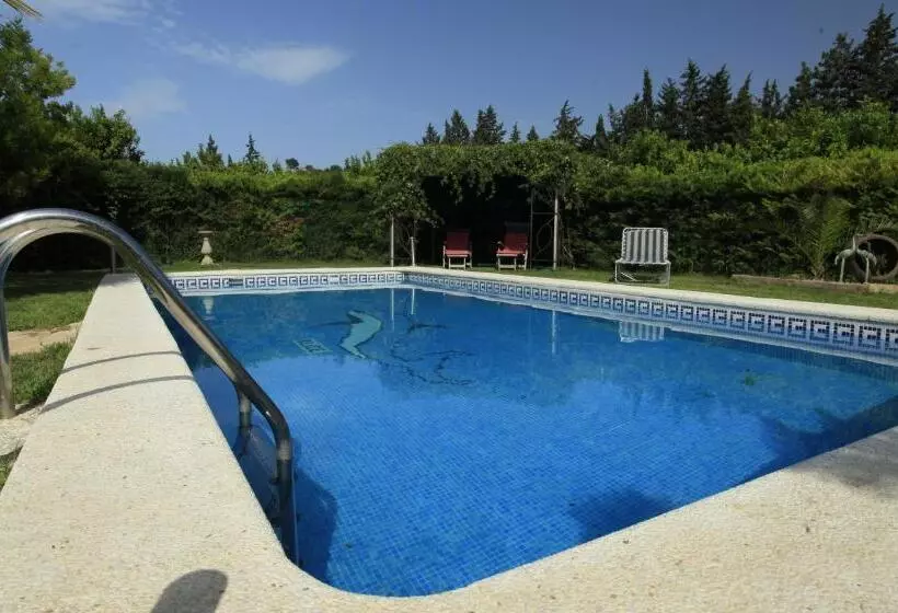 Aamiaismajoitus (B&B) River Ebro Holidays