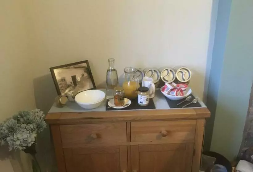 Garth Engan Private Self Contained B&b With Garden Area