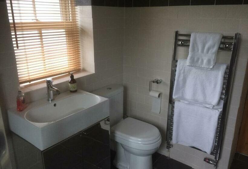 Garth Engan Private Self Contained B&b With Garden Area