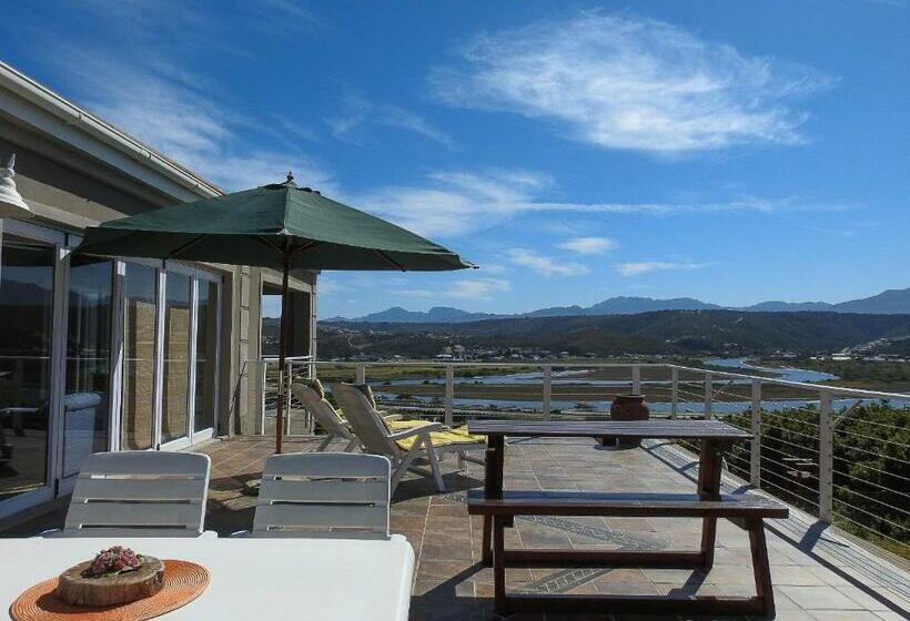 膳宿费 At 29 Columba