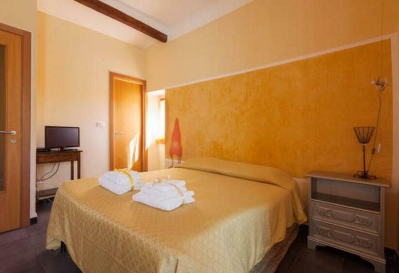 بنسيون Jolly Roger Affittacamere