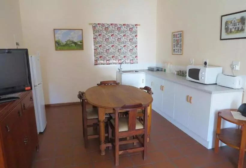 4 Rothman Street B&b