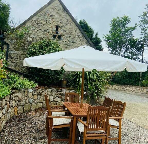 مبيت وإفطار Ferry House Holidays