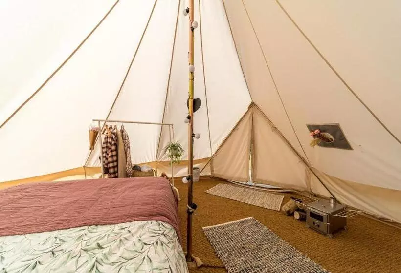 تختخواب و صبحانه Ferry House Holidays