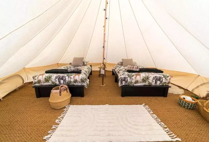 تختخواب و صبحانه Ferry House Holidays