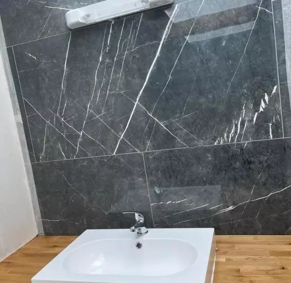 تختخواب و صبحانه Ferry House Holidays