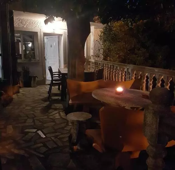 Majatalo Casa Dos Santos Alojamento   Guest House