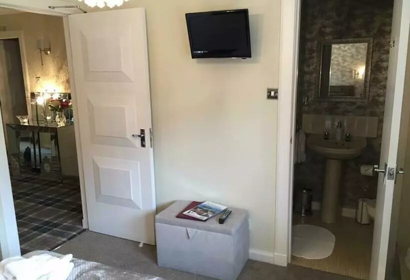 Majatalo Southfork Villa Guesthouse