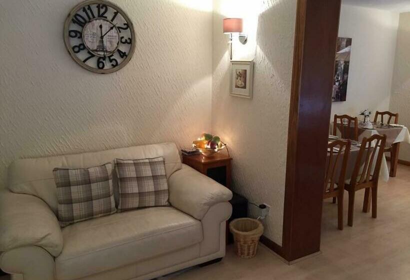 Pansiyon Southfork Villa Guesthouse