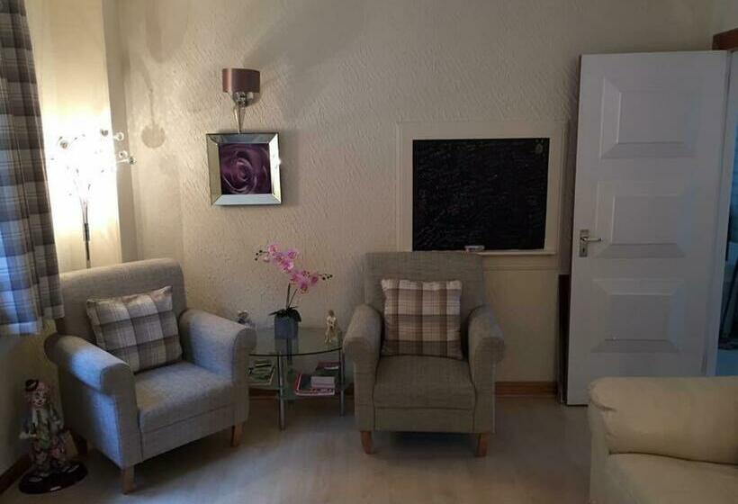 Pansiyon Southfork Villa Guesthouse