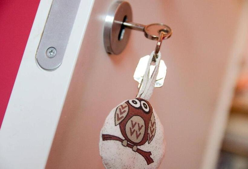 B&b Casa Fuori Casa 200 Mt Dal Casello Autostradale