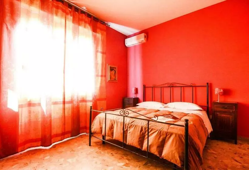 B&b Casa Fuori Casa 200 Mt Dal Casello Autostradale