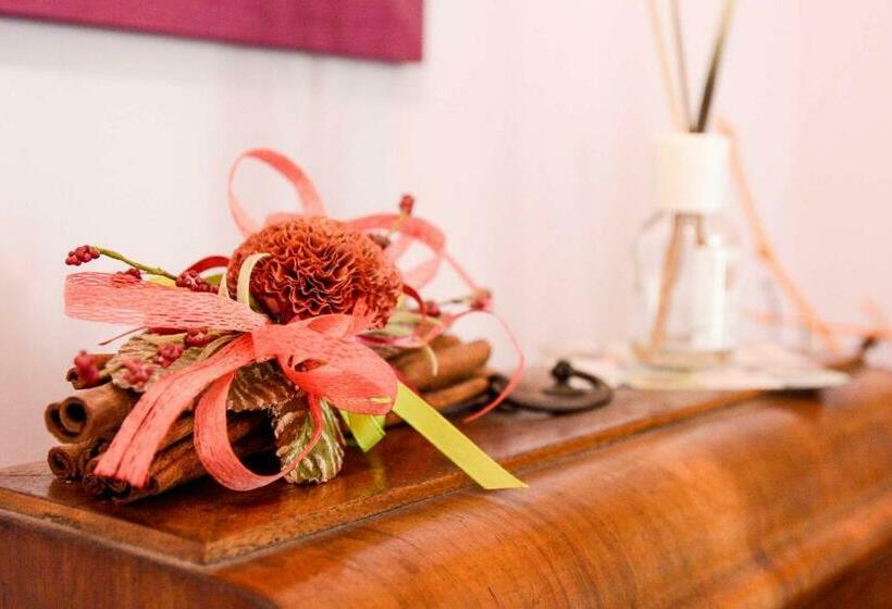 B&b Casa Fuori Casa 200 Mt Dal Casello Autostradale