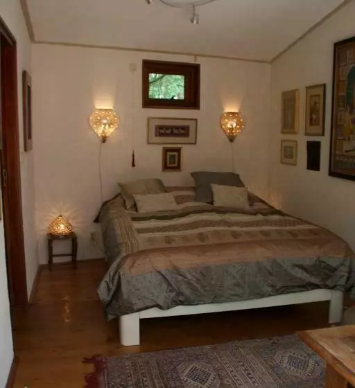 تختخواب و صبحانه Villa De Nachtegaal