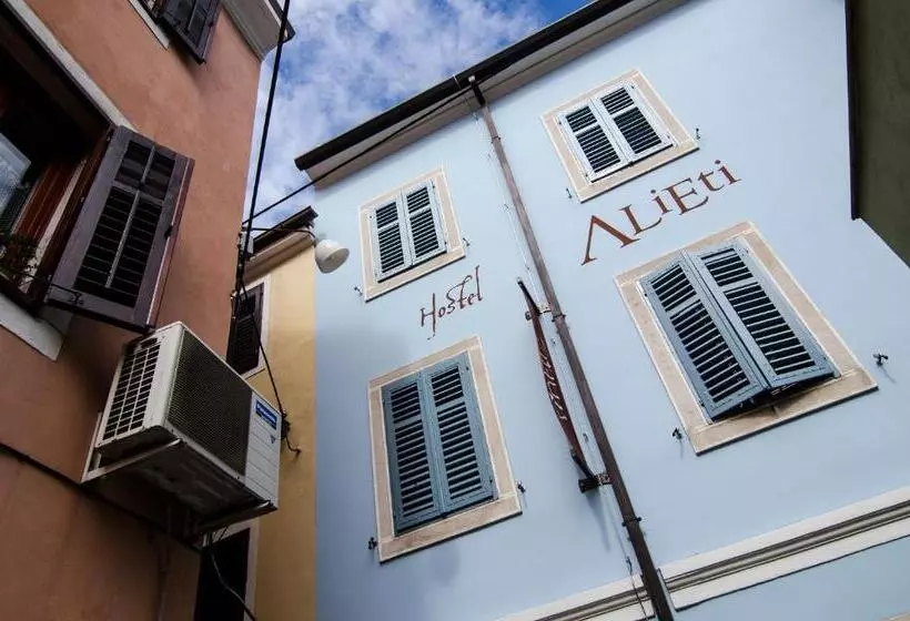 Hostel Alieti