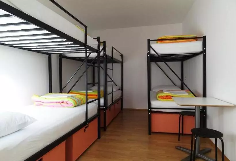 Hostel Alieti