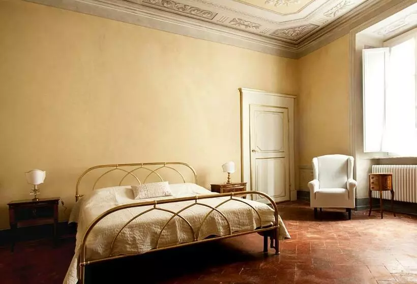 Pensione Almadelena Guest House