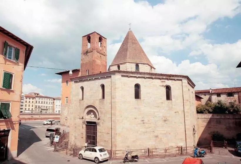 Pensione Almadelena Guest House