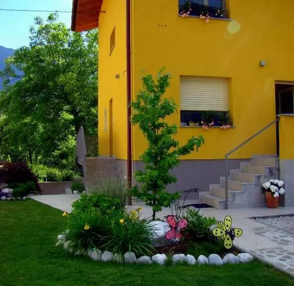 پانسیون Apartment And Rooms Hisa Sonca