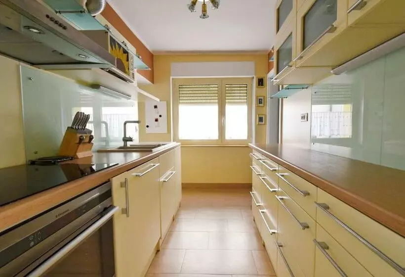 پانسیون Apartment And Rooms Hisa Sonca