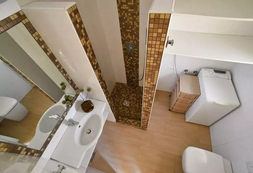 پانسیون Apartment And Rooms Hisa Sonca
