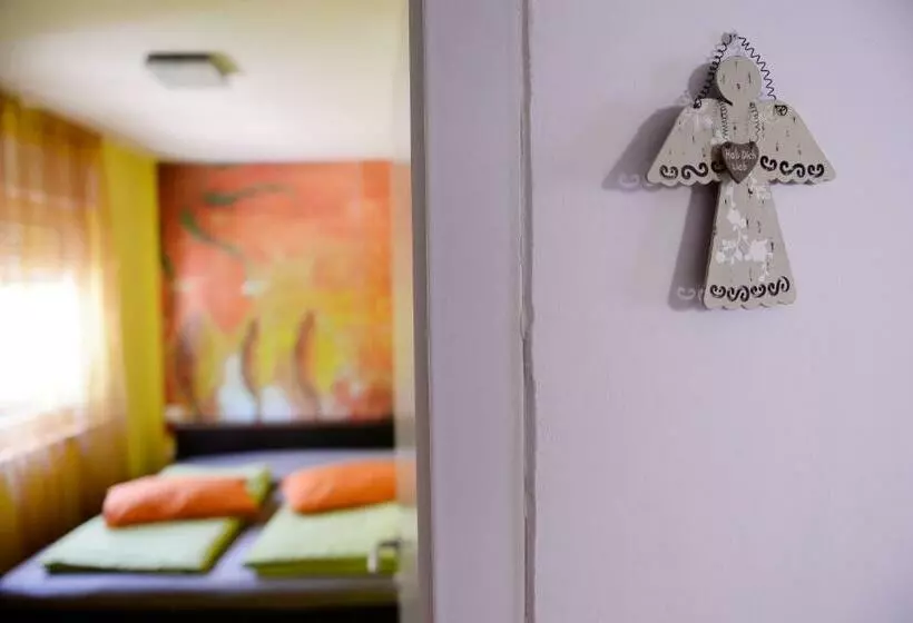 پانسیون Apartment And Rooms Hisa Sonca