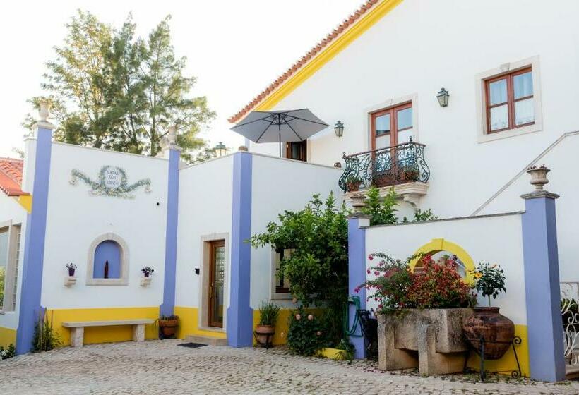 פנסיון Casal Dos 5