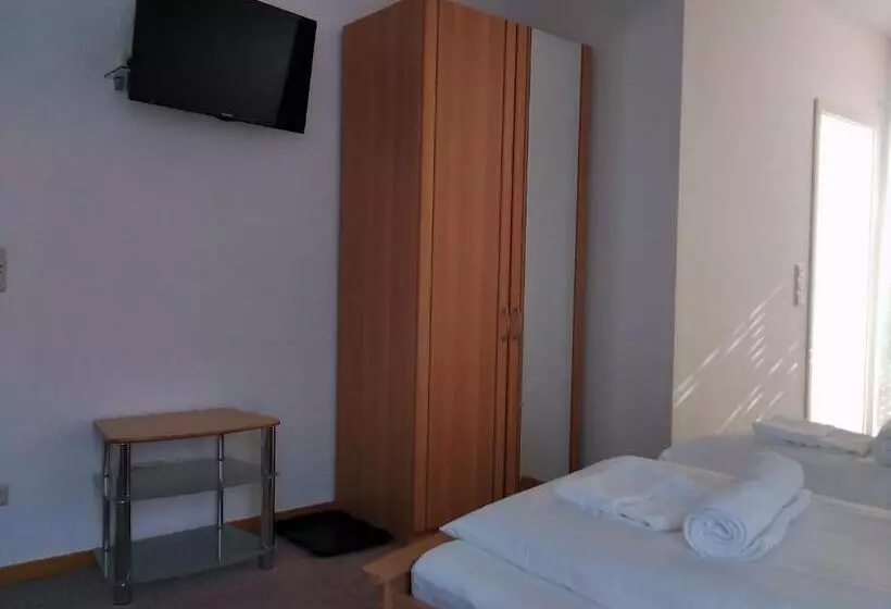 ペンション Gästehaus Helbighof