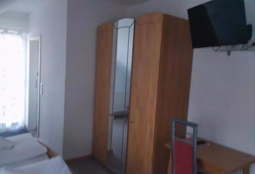 ペンション Gästehaus Helbighof