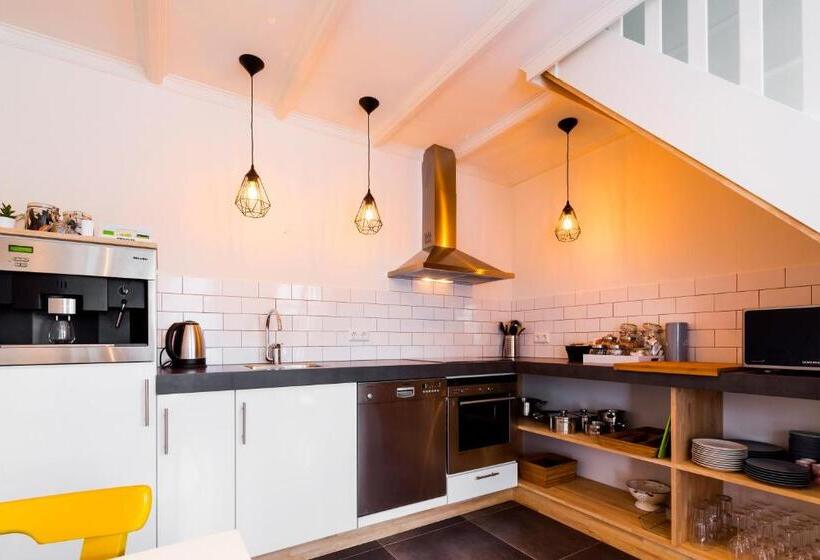 مبيت وإفطار Bij Jans