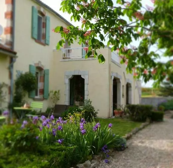 Aamiaismajoitus (B&B) Chambres D Hôtes Le Cartounier