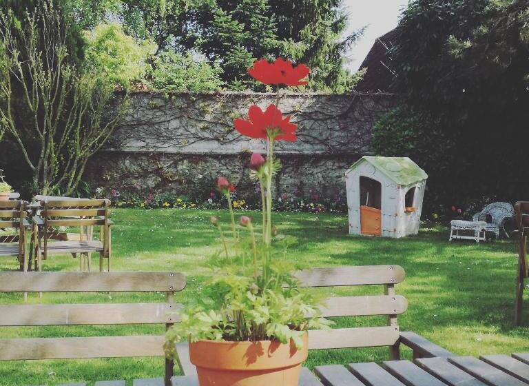 مبيت وإفطار Forest Farm