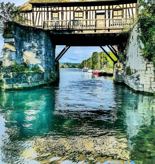 مبيت وإفطار Forest Farm