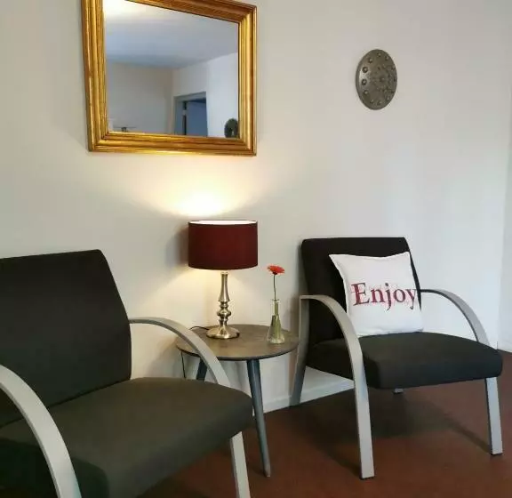 Aamiaismajoitus (B&B) Housing De Brouwerij