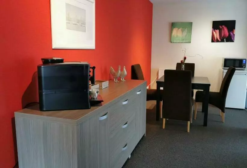 Aamiaismajoitus (B&B) Housing De Brouwerij