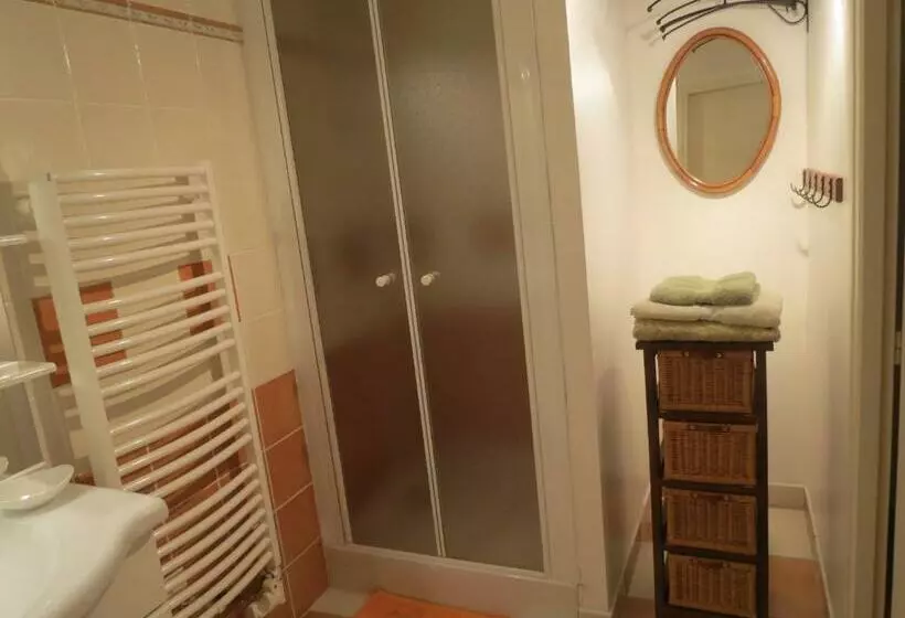 ベッドアンドブレックファースト L Aubinoise