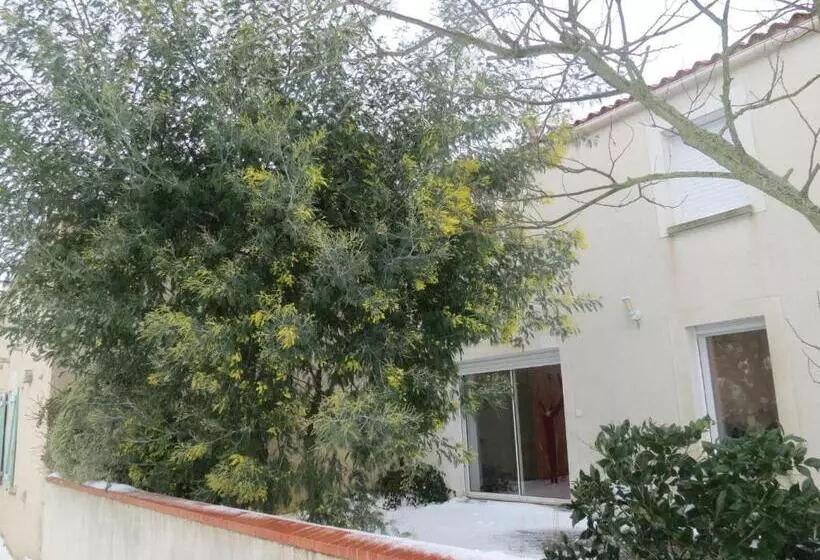 ベッドアンドブレックファースト L Aubinoise