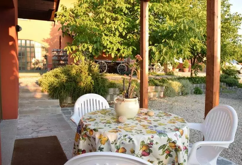 Hotelli Cascina Dei Giacinti