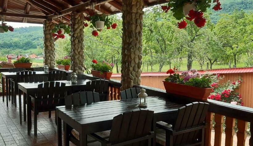 Pensão Casa Din Salcami