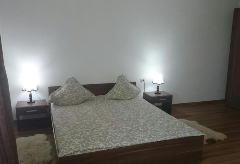 Pensão Casa Din Salcami